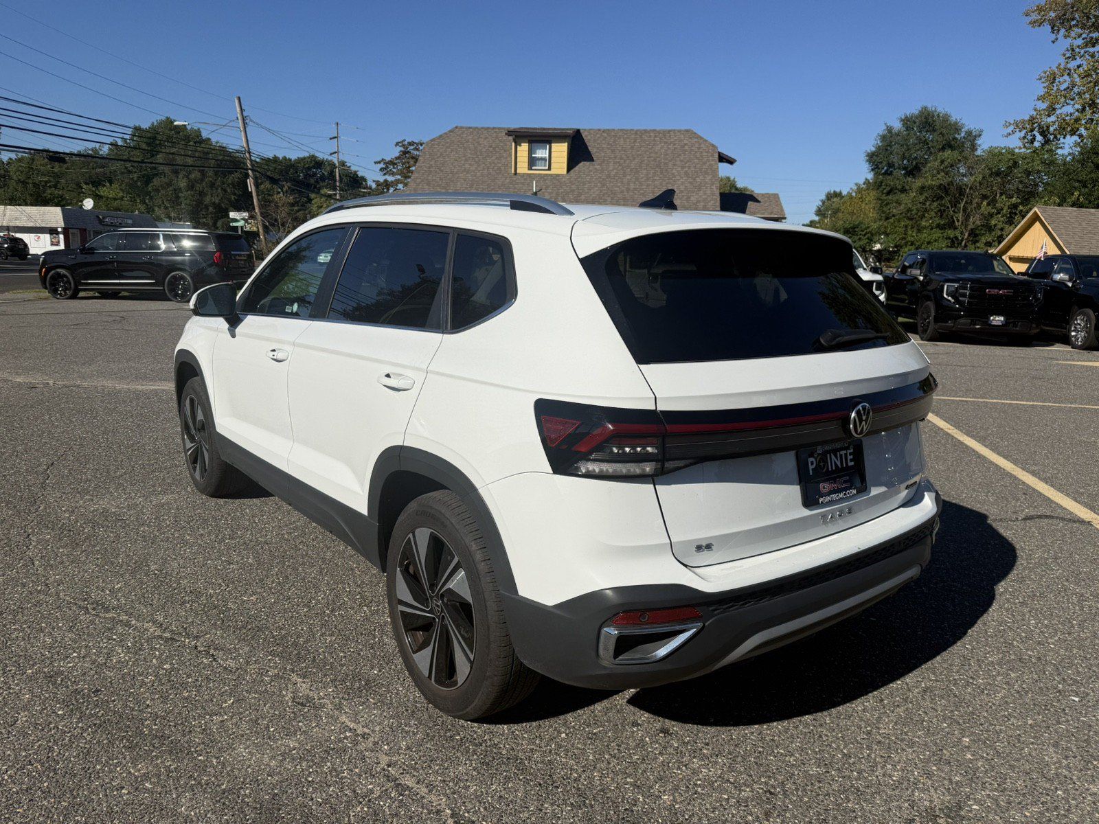 Used 2025 Volkswagen Taos SE AWD/4WD image 5