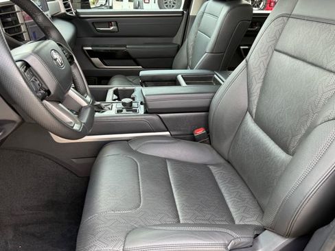 Used 2023 Toyota Tundra Limited w/ Power Package AWD/4WD image 10