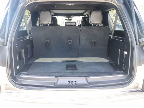 Used 2019 Lincoln Navigator L Reserve AWD/4WD image 29