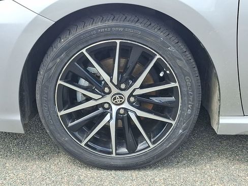 Used 2023 Toyota Camry SE w/ Cold Weather Package AWD/4WD image 11