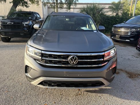 Used 2021 Volkswagen Atlas SE image 2