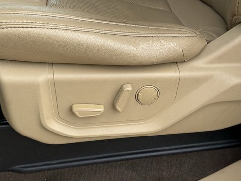 Certified 2020 Ford F150 Lariat image 25