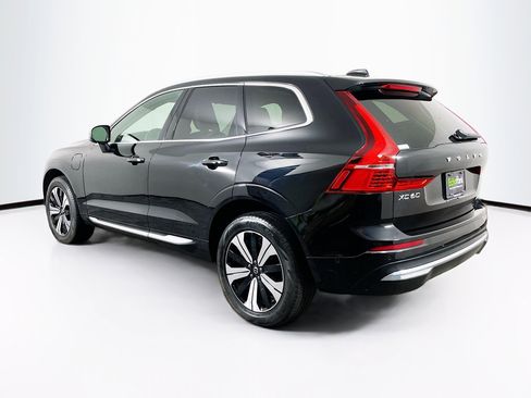Used 2023 Volvo XC60 T8 Plus image 5