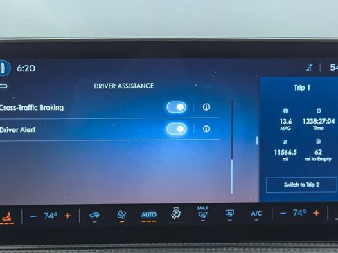 Used 2024 Lincoln Corsair AWD image 43