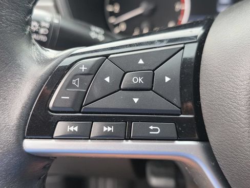 Used 2023 Nissan Altima 2.5 SV w/ SV Premium Package FWD image 23