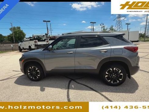 Used 2022 Chevrolet TrailBlazer LT w/ Convenience Package AWD/4WD image 5