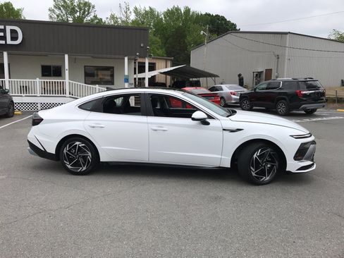 Used 2025 Hyundai Sonata SEL image 4