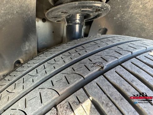 Used 2014 Ford Explorer XLT w/ Equipment Group 202A image 11