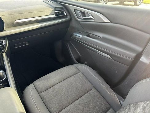 Used 2024 Chevrolet Traverse LS image 16