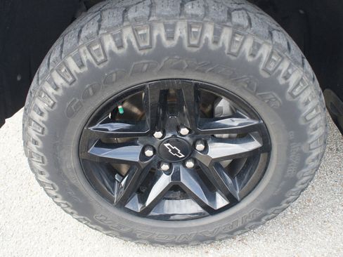 Used 2021 Chevrolet Silverado 1500 Custom Trail Boss image 22