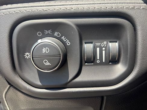 Used 2022 RAM 1500 Limited w/ Bed Utility Group AWD/4WD image 19