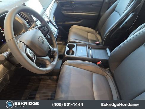 New 2026 Honda Odyssey Touring image 11