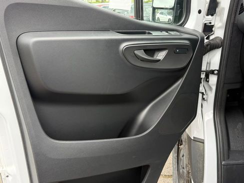 New 2025 Mercedes-Benz Sprinter 2500 image 23