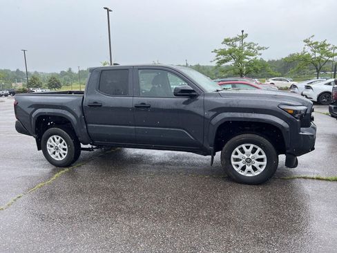 Used 2024 Toyota Tacoma SR AWD/4WD image 6