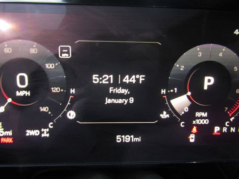 Used 2018 Nissan Frontier SV image 27