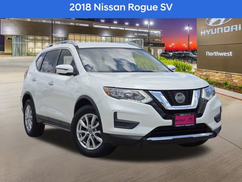 Used 2018 Nissan Rogue SV FWD image 1