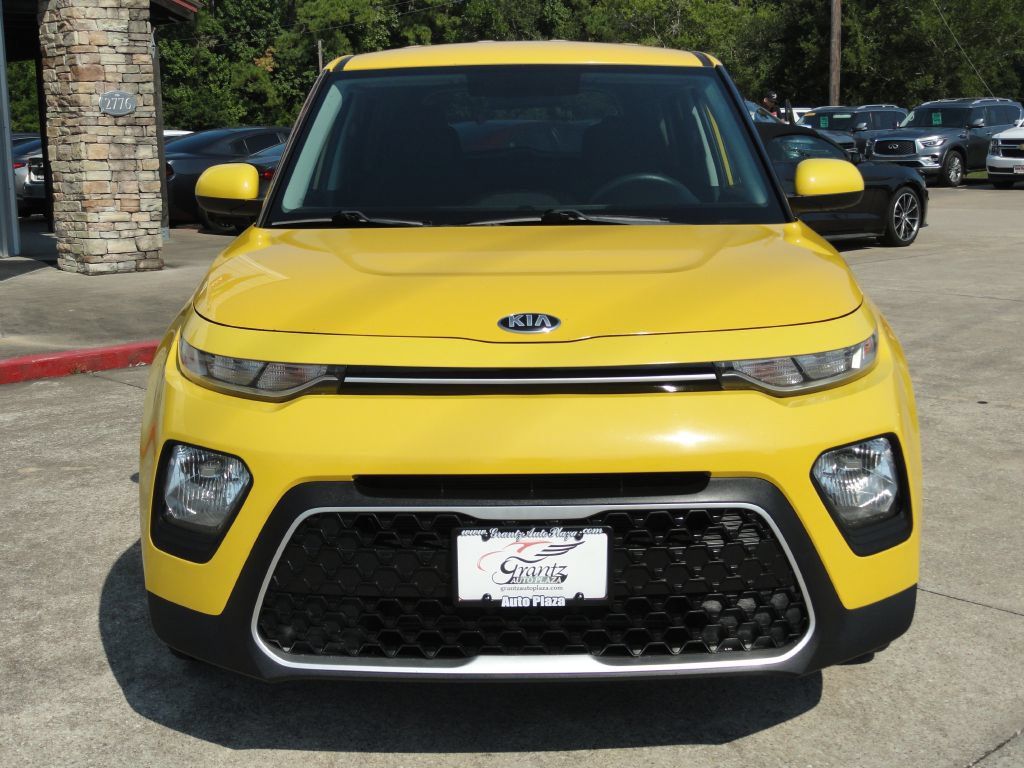 Used 2020 Kia Soul LX FWD image 2
