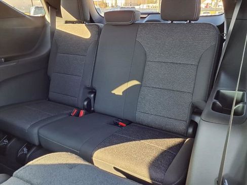 New 2026 Chevrolet Traverse LT image 24