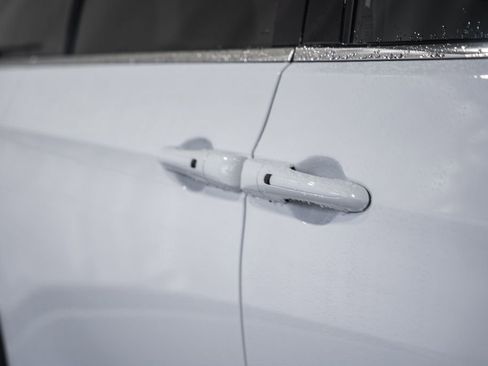 New 2026 Chrysler Pacifica Select image 15