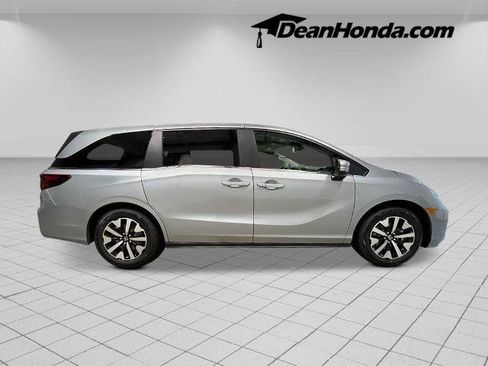 New 2026 Honda Odyssey EX-L image 7