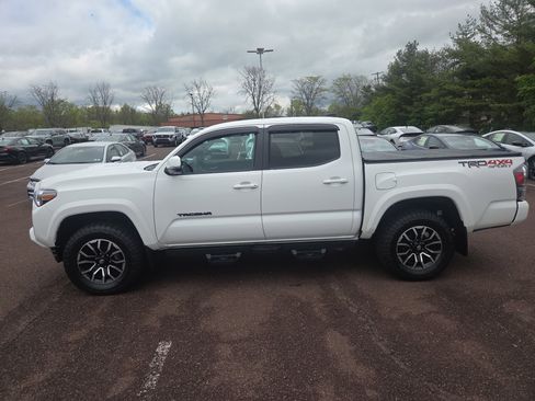 Certified 2023 Toyota Tacoma TRD Sport w/ Advanced Technology Package AWD/4WD image 6
