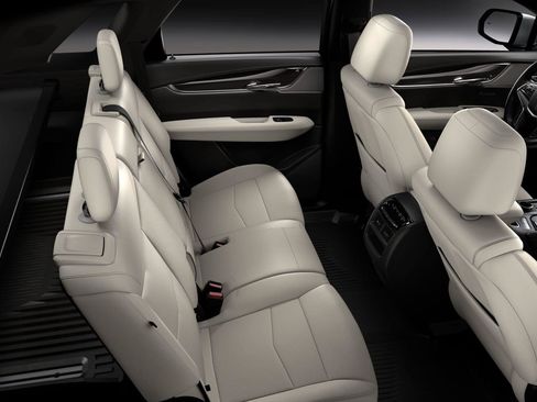 New 2026 Cadillac XT5 Sportv w/ LPO, Floor Liner Package AWD/4WD image 35