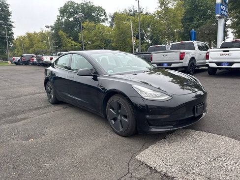 Used 2021 Tesla Model 3 Long Range AWD/4WD image 3