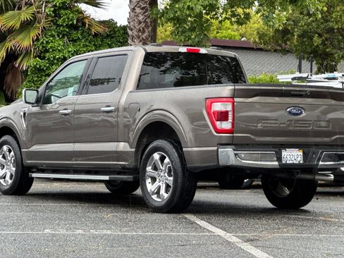 Certified 2022 Ford F150 Lariat RWD image 6