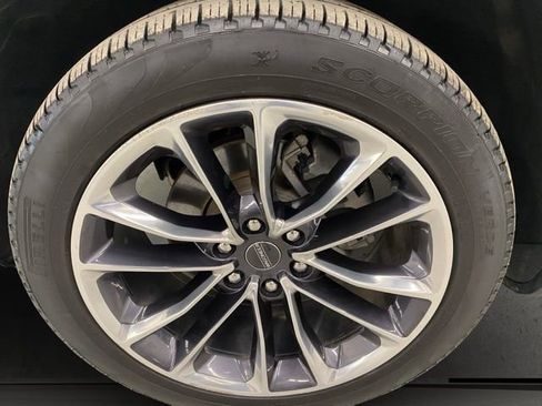 Used 2023 Jeep Wagoneer Series II w/ Premium Group I image 29