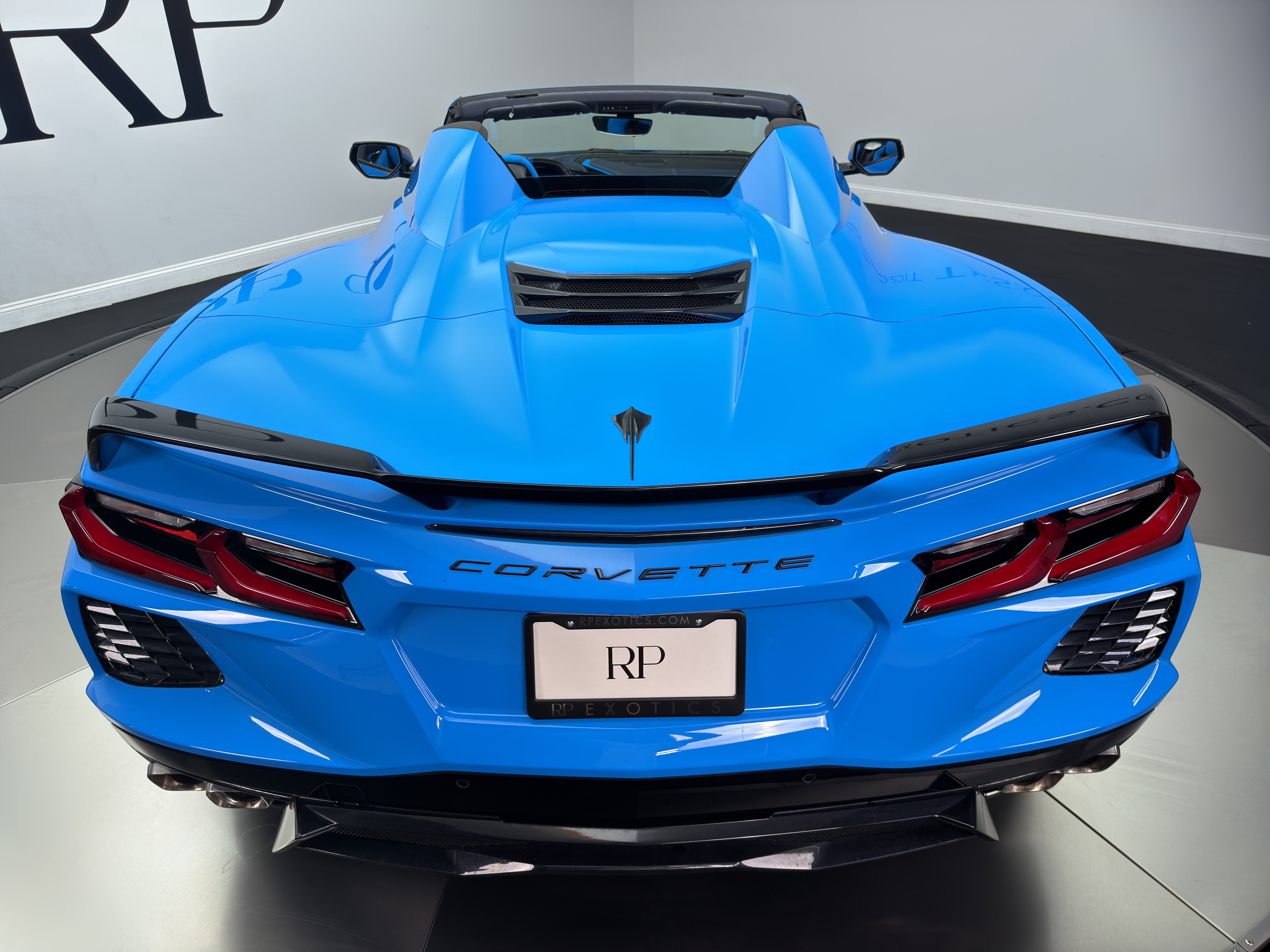 Used 2022 Chevrolet Corvette Stingray Premium Conv w/ Z51 Performance Package RWD image 18