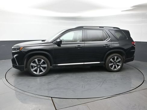 Used 2023 Honda Pilot Elite image 2