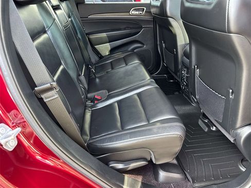 Used 2017 Jeep Grand Cherokee Limited image 14