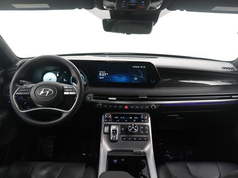 Used 2024 Hyundai Palisade Calligraphy image 13