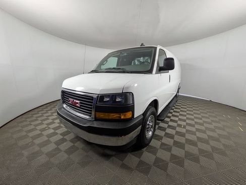 Used 2025 GMC Savana 2500 w/ Driver Convenience Package RWD image 21