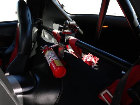 Used 2001 Chevrolet Corvette Z06 w/ Memory Pkg image 75