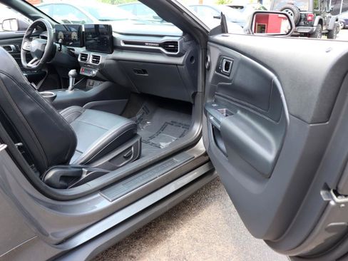 Used 2026 Ford Mustang Premium RWD image 15