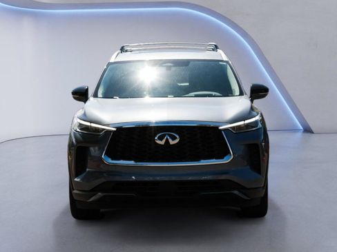 Used 2023 INFINITI QX60 Sensory w/ Vision Package AWD/4WD image 2