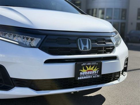 Used 2025 Honda Odyssey Sport-L image 12