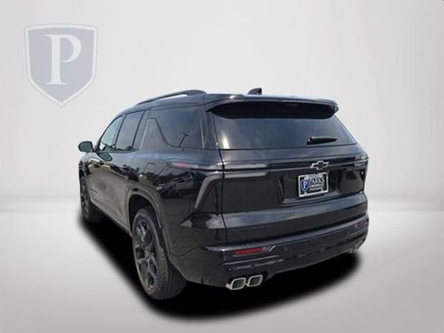 New 2026 Chevrolet Traverse RS FWD image 9
