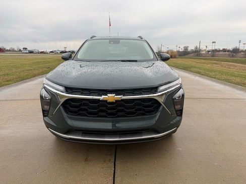 New 2026 Chevrolet Trax LT w/ Driver Confidence Package image 10