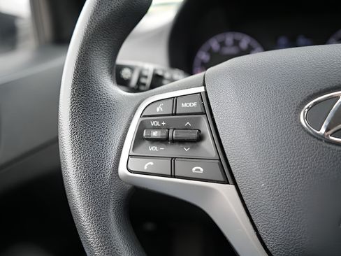 Used 2019 Hyundai Accent SEL FWD image 25