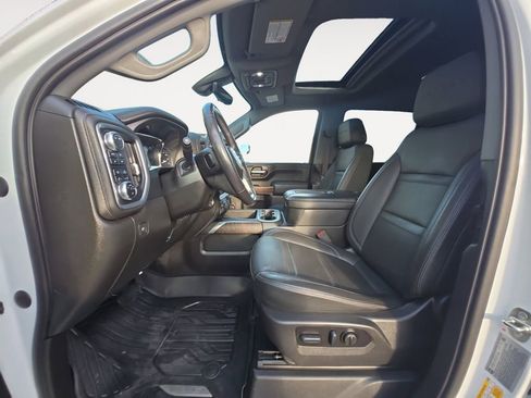 Used 2022 GMC Sierra 3500 Denali AWD/4WD image 9