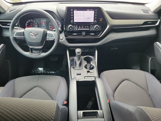 Used 2022 Toyota Highlander L FWD image 15