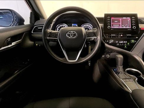 Used 2024 Toyota Camry LE FWD image 8