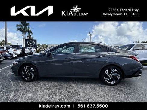Used 2024 Hyundai Elantra Limited FWD image 5