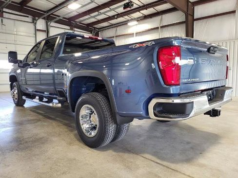 Used 2026 Chevrolet Silverado 3500 LT w/ All Star Edition AWD/4WD image 3