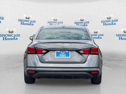 Used 2024 Nissan Altima 2.5 SV image 7