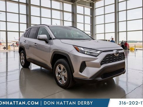 Used 2024 Toyota RAV4 XLE image 33