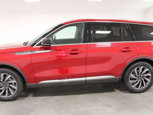 New 2026 Lincoln Aviator 2WD image 5