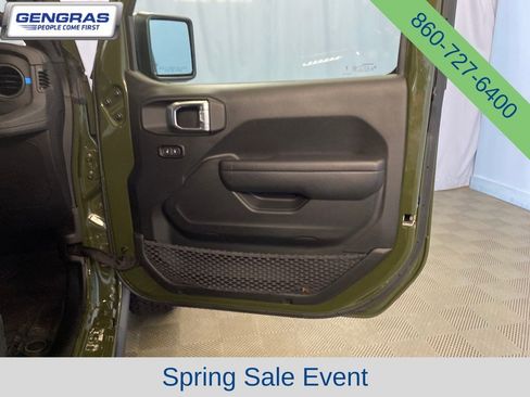 Used 2024 Jeep Wrangler Unlimited Rubicon 4xe w/ Technology Group AWD/4WD image 45